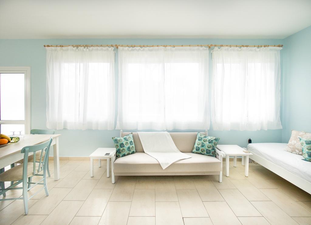 Alcyone Beach House Voroklini Bagian luar foto