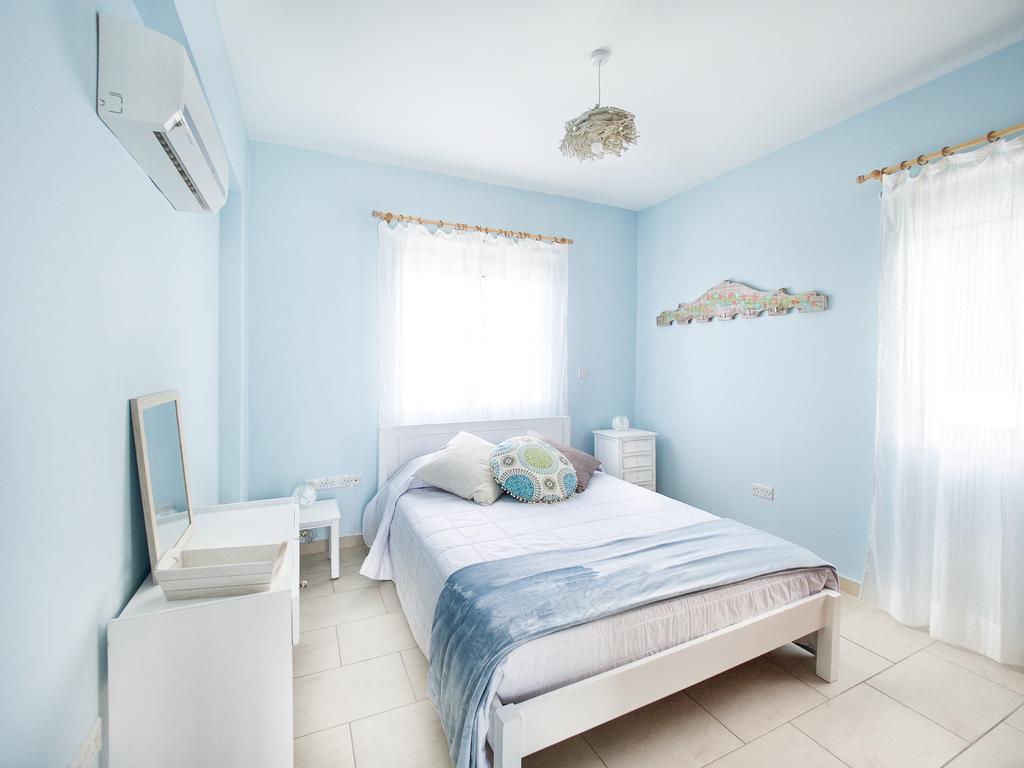 Alcyone Beach House Voroklini Bagian luar foto