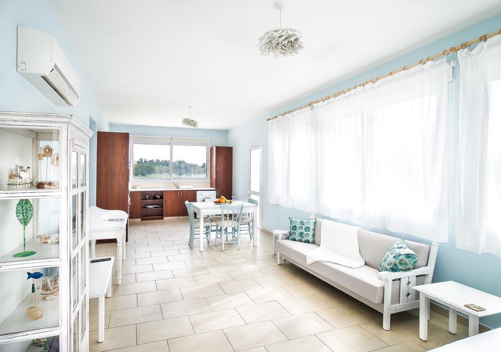 Alcyone Beach House Voroklini Bagian luar foto